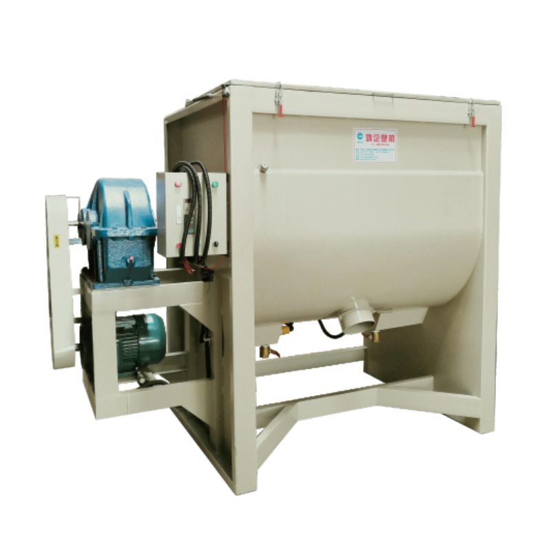 Horizontal Ribbon Plastic Blender